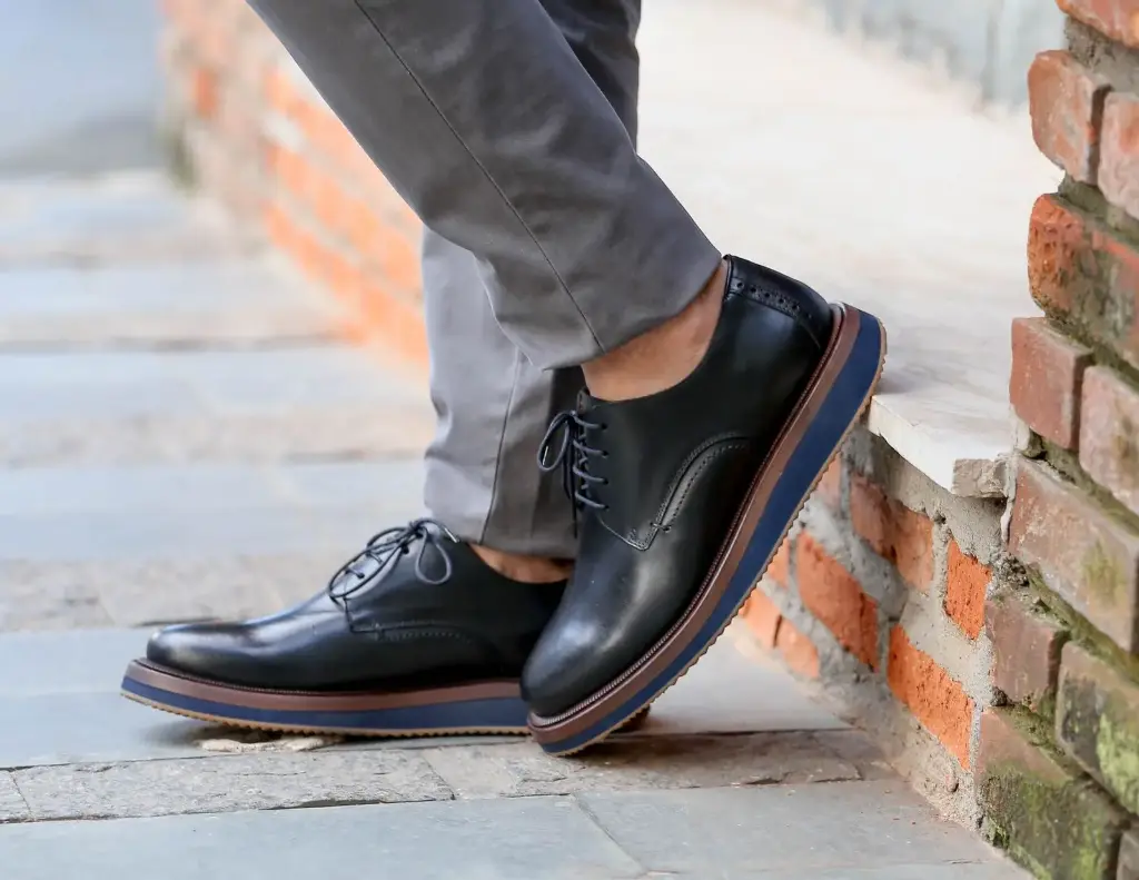 Cesar Sapato Couro- Preto